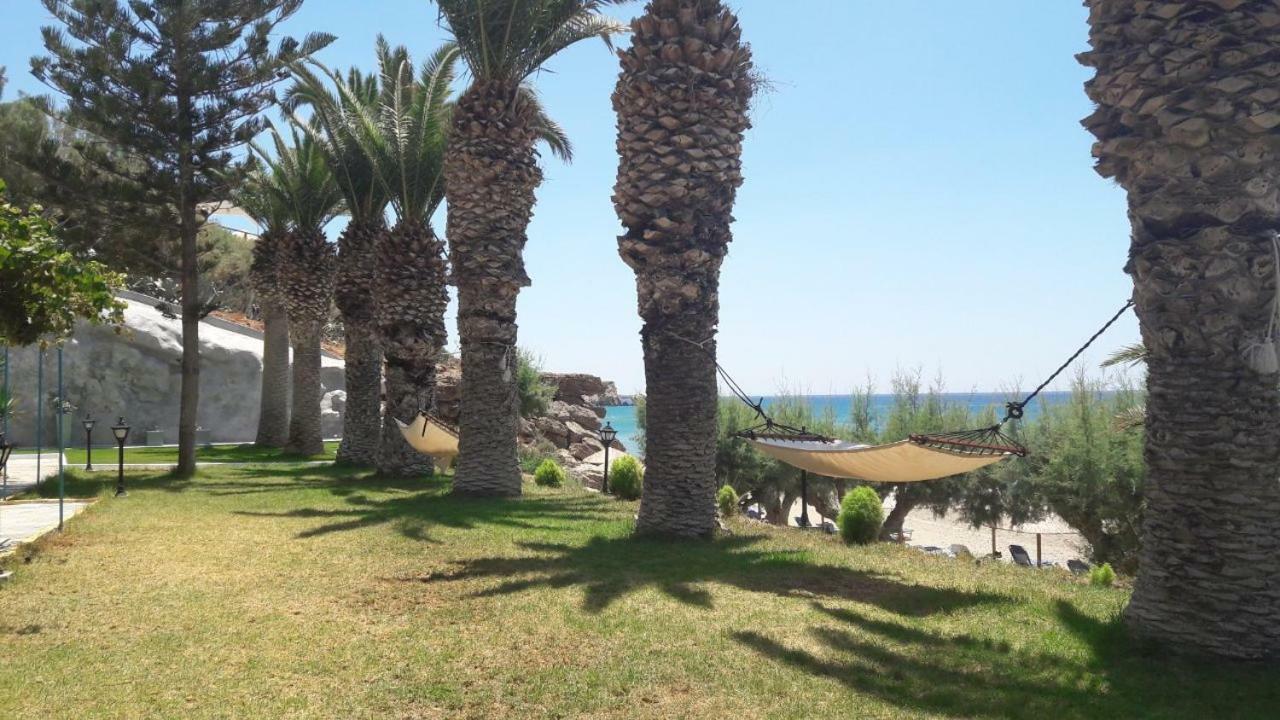 Blue Ocean Apartments Makrýgialos Exterior foto